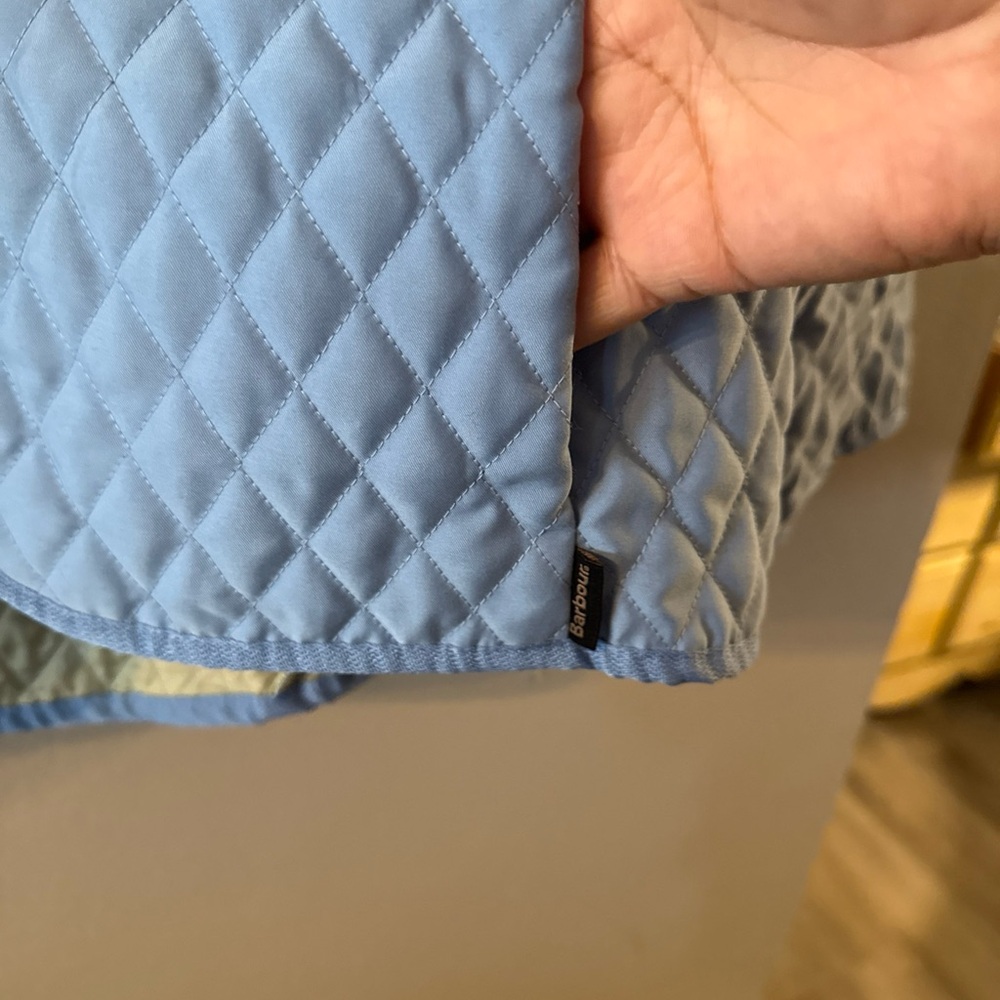 Barbour Women's Flyweight  Quilted Jacket in Blue Lightweight  US Sz 10 Ot - Picture 5 of 12